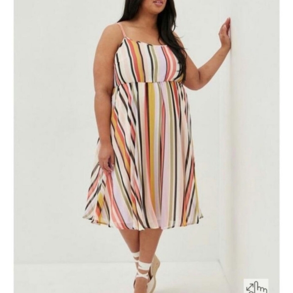NWT Torrid Chiffon Dress - Picture 1 of 4